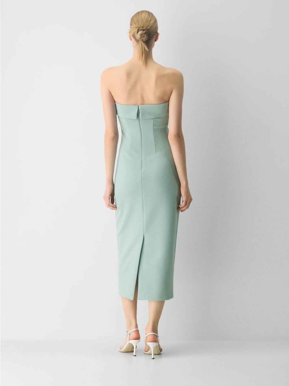 Aritzia FigureKnit Eyecatched Dress in Goddess Sage - Picture 3 of 4